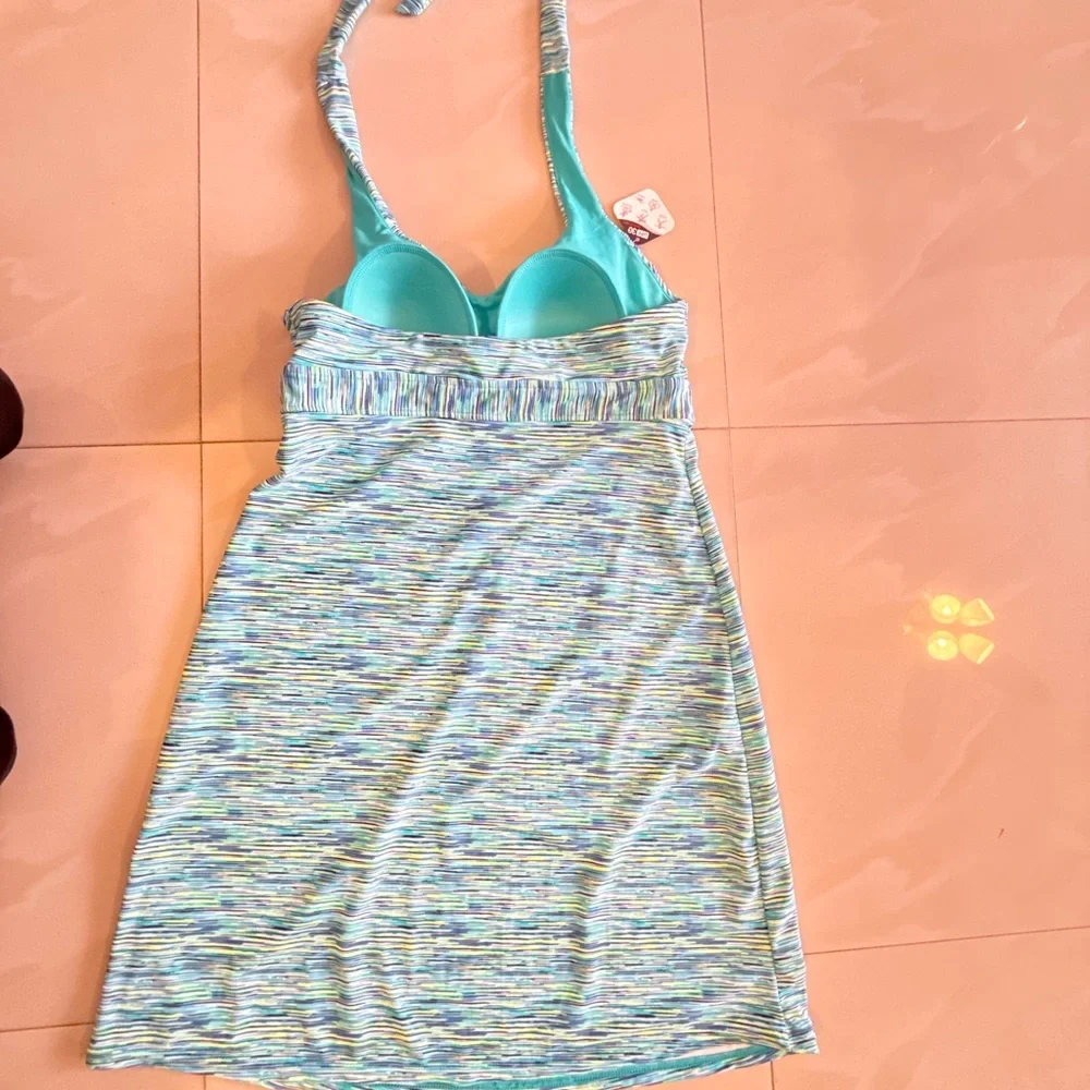 Stylish Blue and Green Halter Dress - Picture 7 of 14